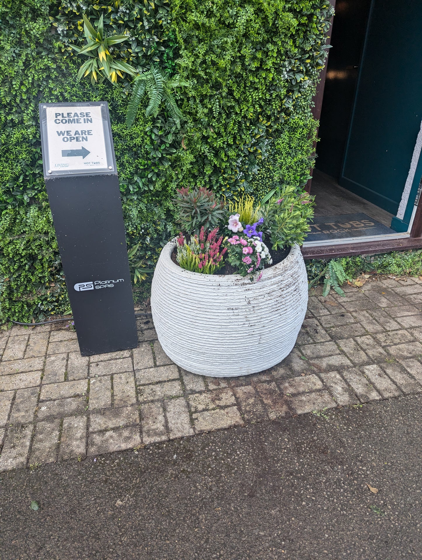 Round Tapered Pot